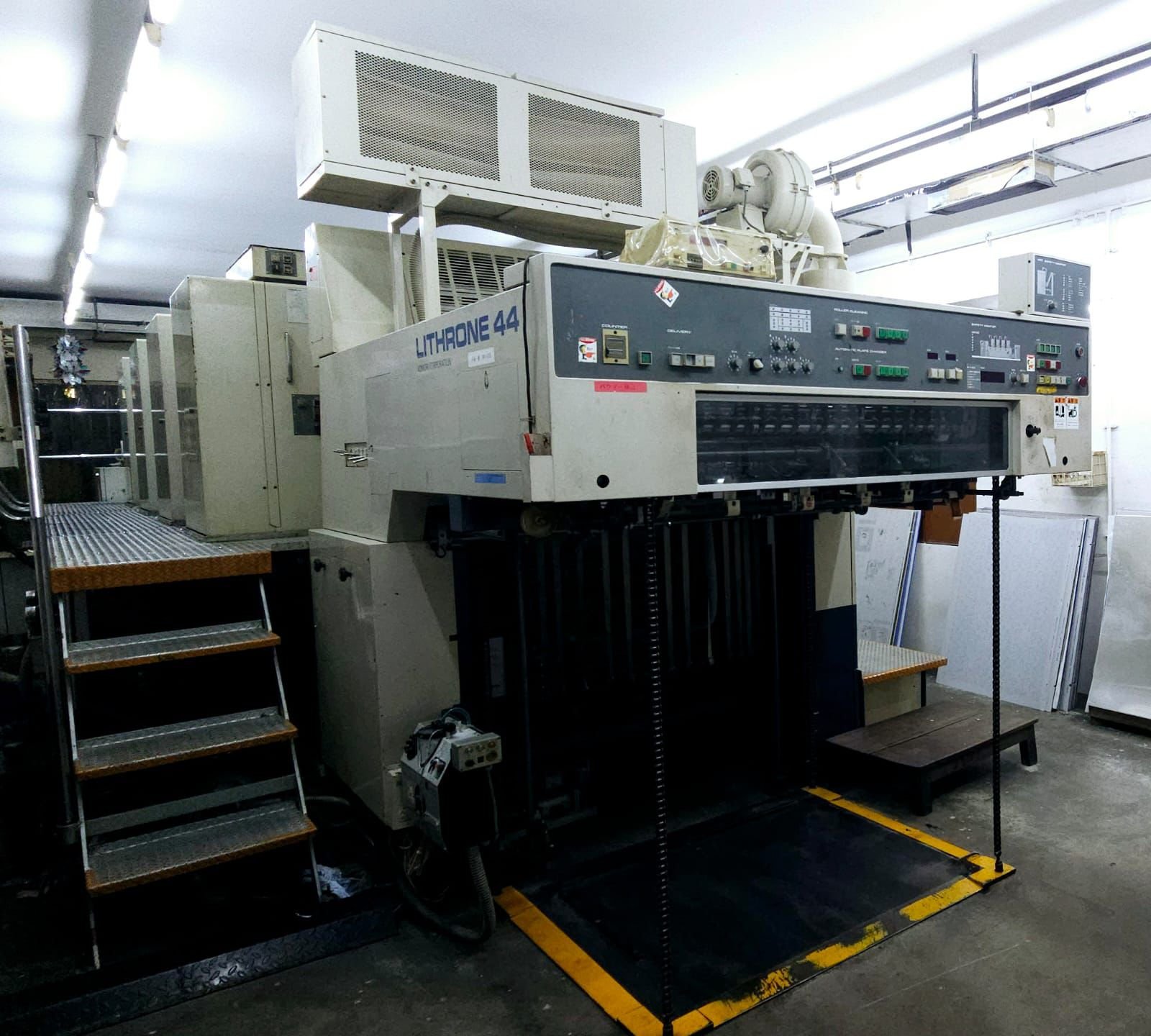 KOMORI Lithrone 444