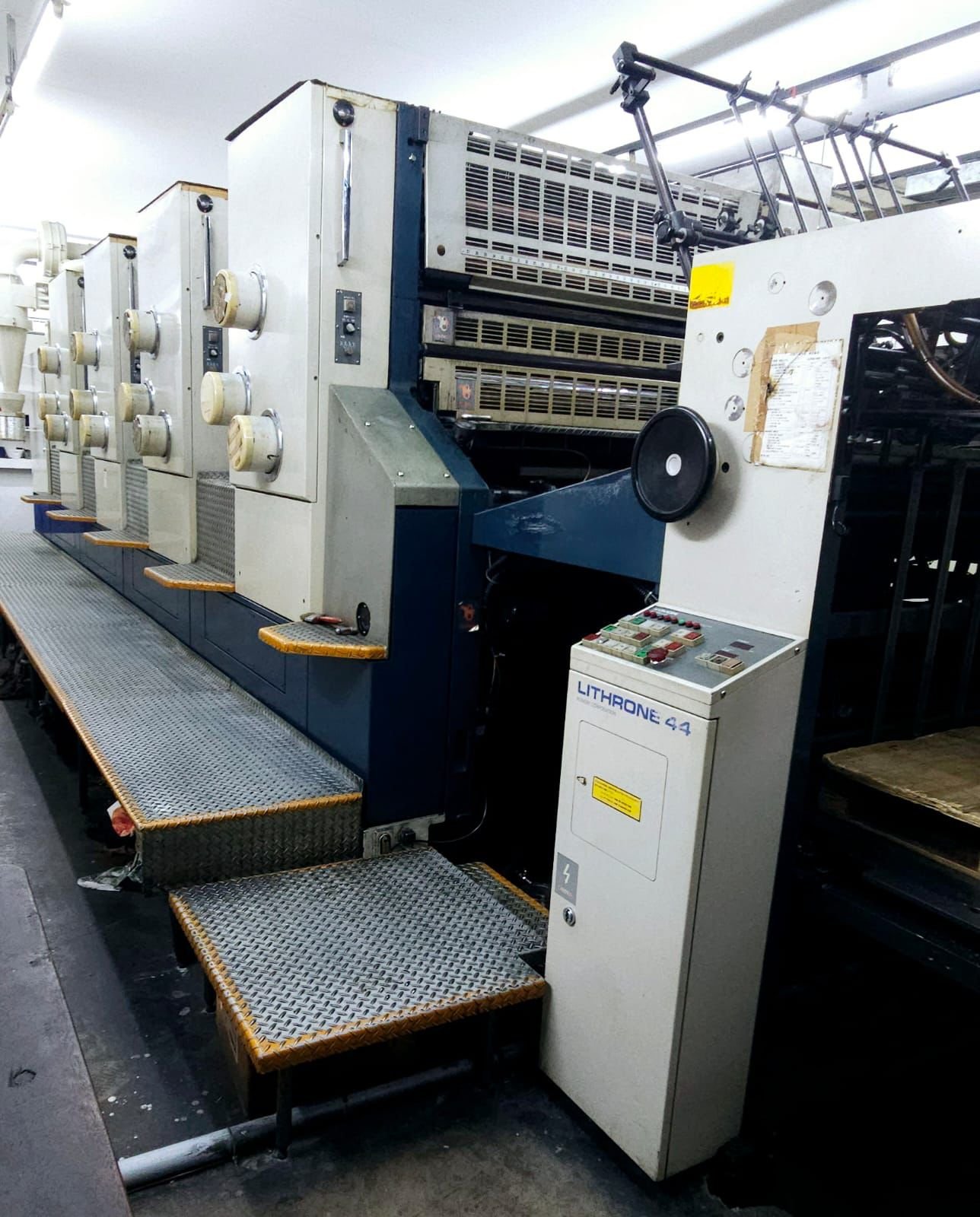 KOMORI Lithrone 444
