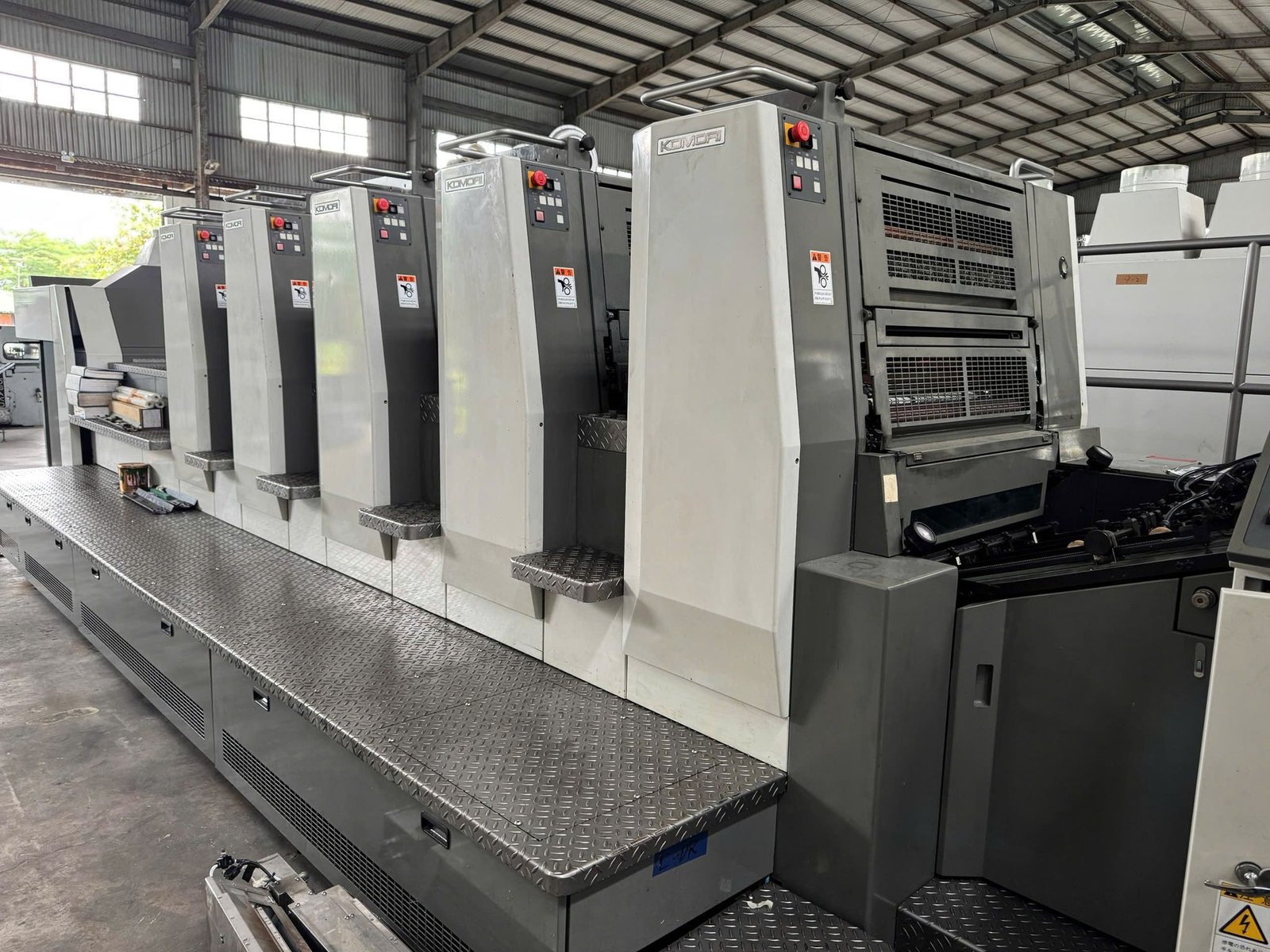 KOMORI LS-526 + UV (Year 2007)