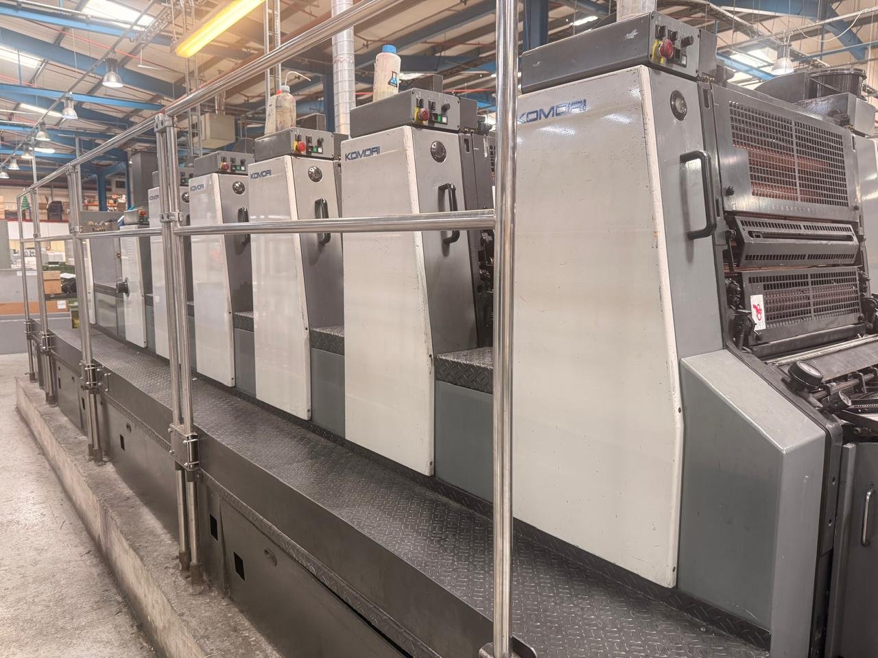 KOMORI L 528 +C