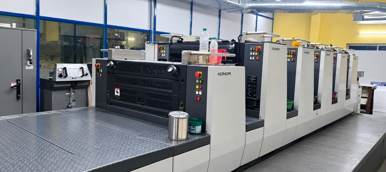 Komori L-528 + Coater (2003) - UV